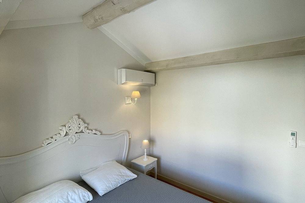 House in the heart of the village with swimming pool in Maussane-les-Alpilles, Arles und Umgebung