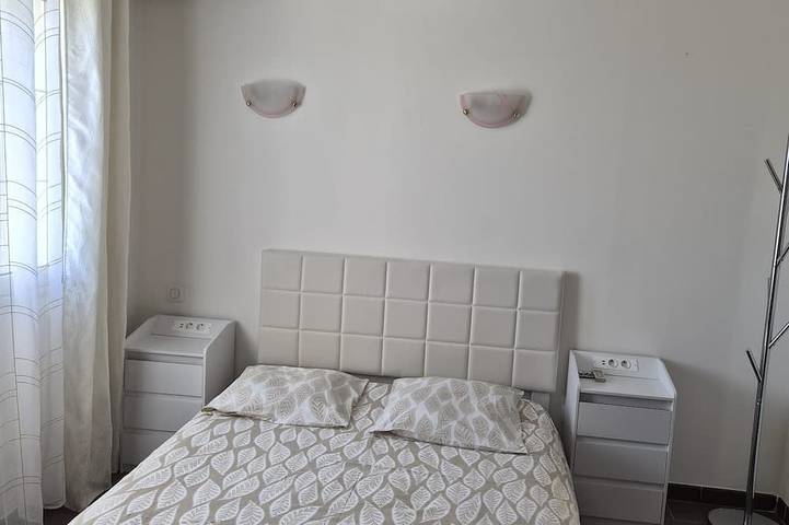 Ganze Wohnung, Charmante Wohnung in Biguglia mit privatem Pool, Garten, Terrasse und Parkplatz. in Biguglia, Bastia und Umgebung