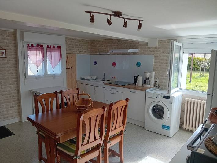 Gîte pour 5 personnes, avec jardin à Le Château-d'Oléron - 3