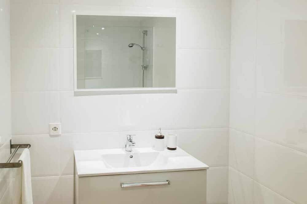 Entire apartment, First line Playa Levante Jazmines 17 in Alcobendas, Madrid Province