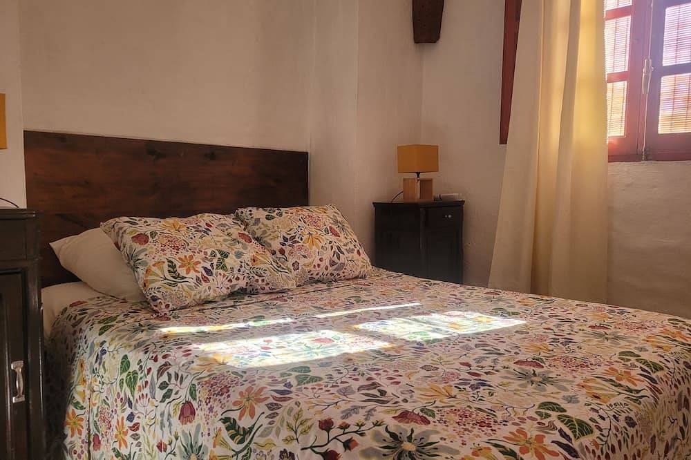 Ganze Wohnung, Ruhige ländliche Stelle, ideal zum Entspannen, aber dennoch in der Nähe von Ronda in Benalauría, Los Alcornocales