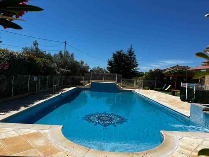 Apartamento de vacaciones para 28 personas, con piscina además de jacuzzi y jardín - 1