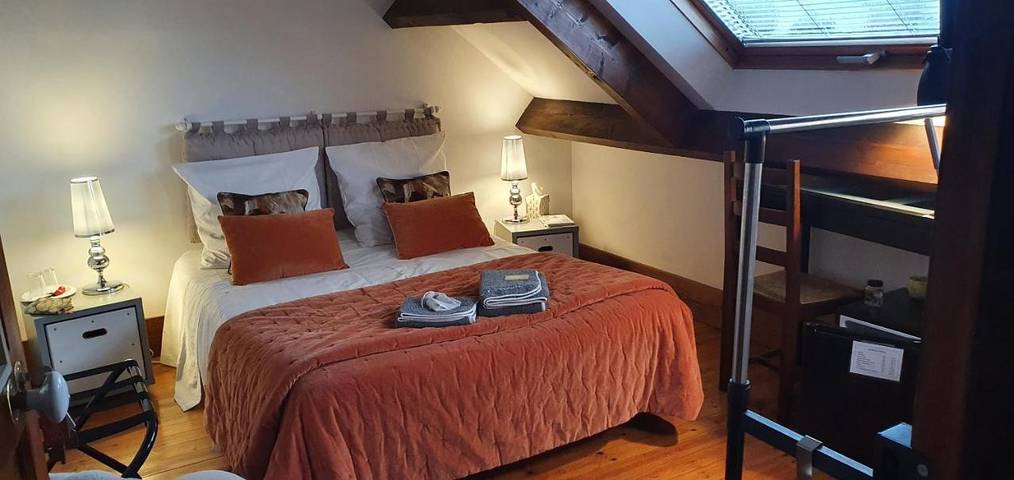 Chambre d’hôte pour 2 personnes, avec Terrasse et Jacuzzi ainsi que Jardin et Piscine à Fouras