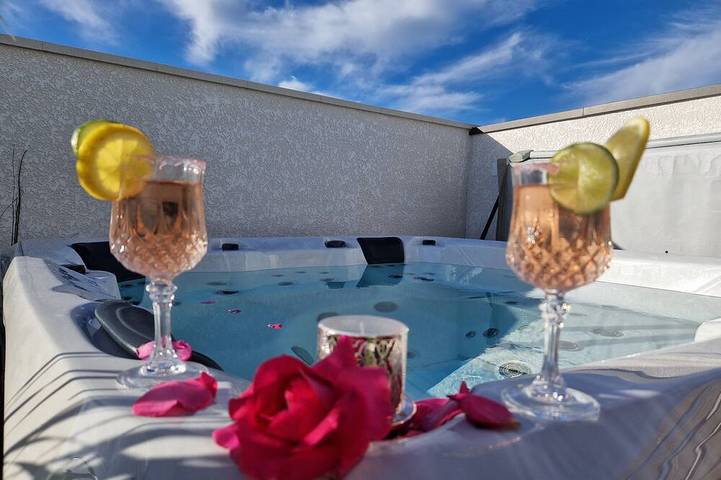 Maison de vacances pour 8 personnes, avec jacuzzi ainsi que jardin et terrasse à Longeville-sur-Mer