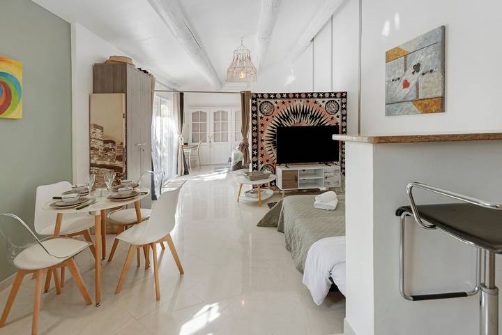 Gîte pour 4 personnes, avec Jardin à Boisset-et-Gaujac