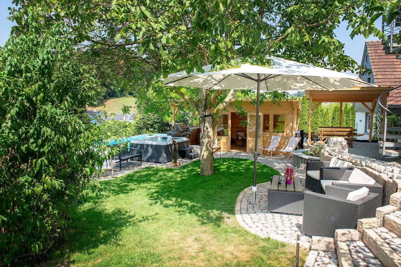 Ganze Wohnung, Ferienwohnung 'Appartement Bergblick' mit Gemeinschafts- Terrasse, Sauna, Whirlpool und Pool. in Stockach, Landkreis Konstanz