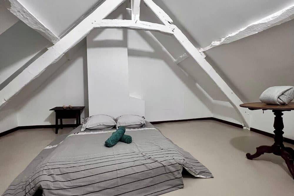 Grande Maison pour 8 personnes - Bourg de Meyssac in Meyssac, Brive-la-Gaillarde region