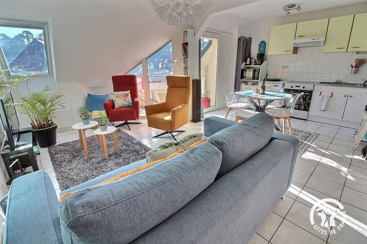 Gîte pour 4 personnes, avec terrasse dans Casino de Perros-Guirec - 2