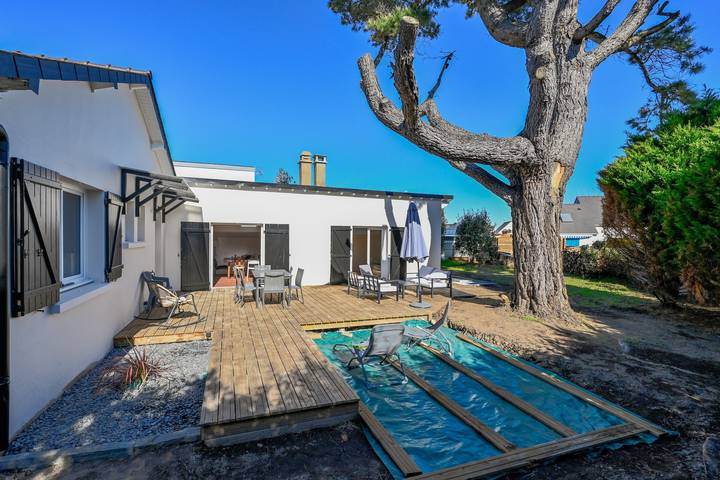 Location de vacances pour 6 personnes, avec jardin et terrasse dans Plage de la Mine d'Or - 4
