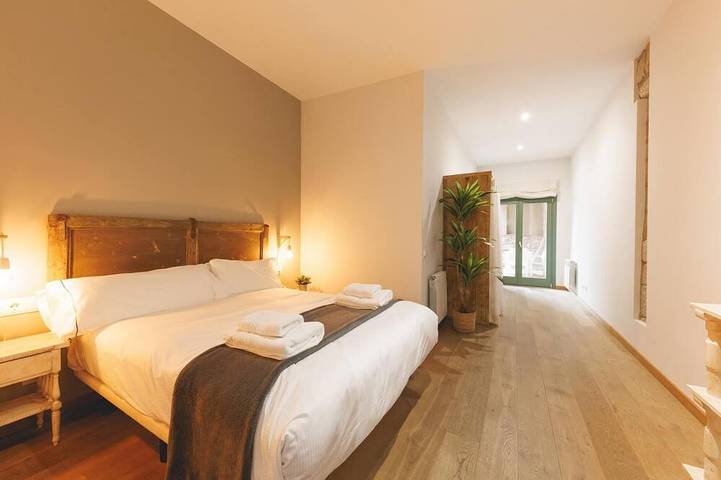 Ganze Wohnung, Bravissimo Força 17 Natura, mit einem Schlafzimmer und Terrasse in Girona, Gironès
