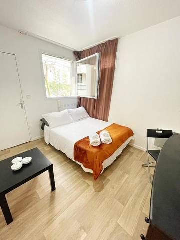 Gîte pour 2 personnes, avec vue dans Paris La Défense Arena