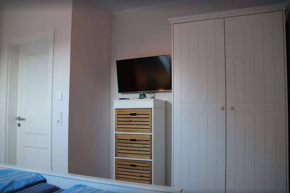 Luxuriöses Fh nahe Deich, Sauna, Kamin, Garten, Strandkorb (8 Erwachsene & Baby) in Burhave, Butjadingen