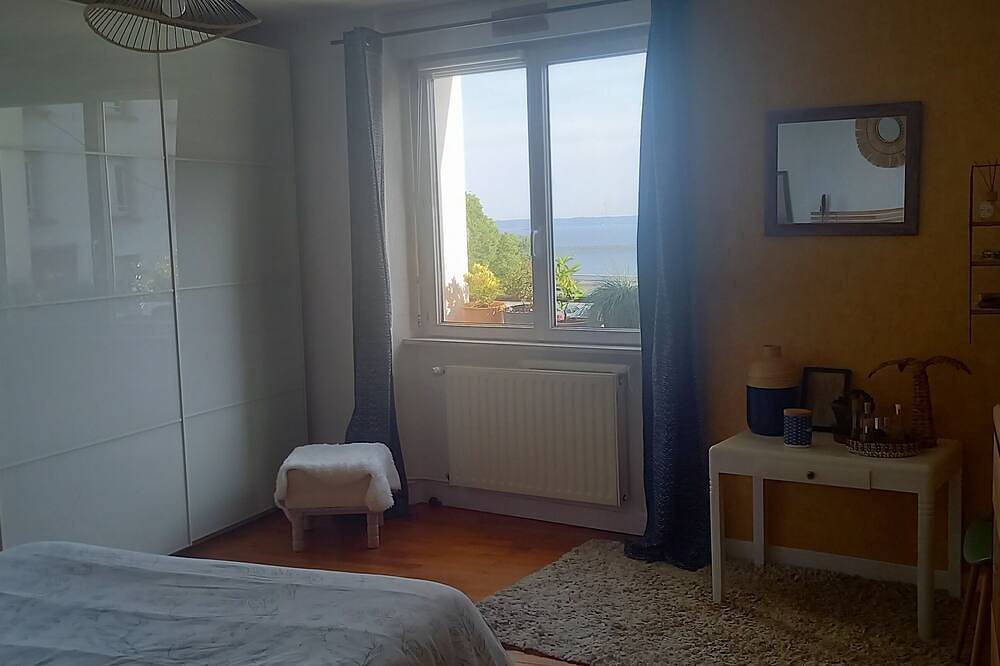Ganze Wohnung, Sea view apartment close to the cable car and Capucins in Brest, Brest und Umgebung