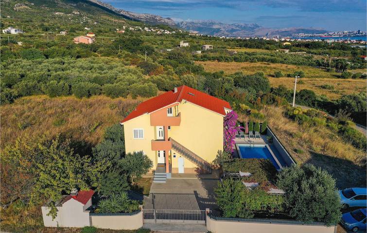 Ferienhaus für 10 Personen, mit Terrasse in Kaštela - 3