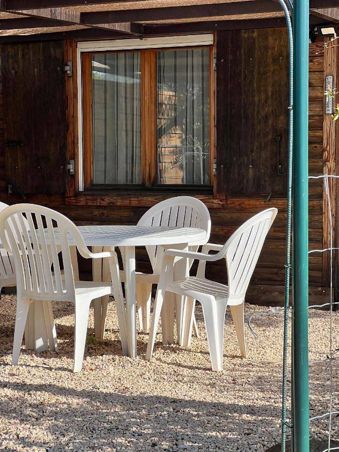 Camping pour 2 personnes, avec jardin ainsi que vue et terrasse à Roquebrune-sur-Argens - 2