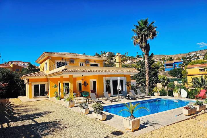 Villa pour 8 personnes, avec balcon et jardin à El Campello