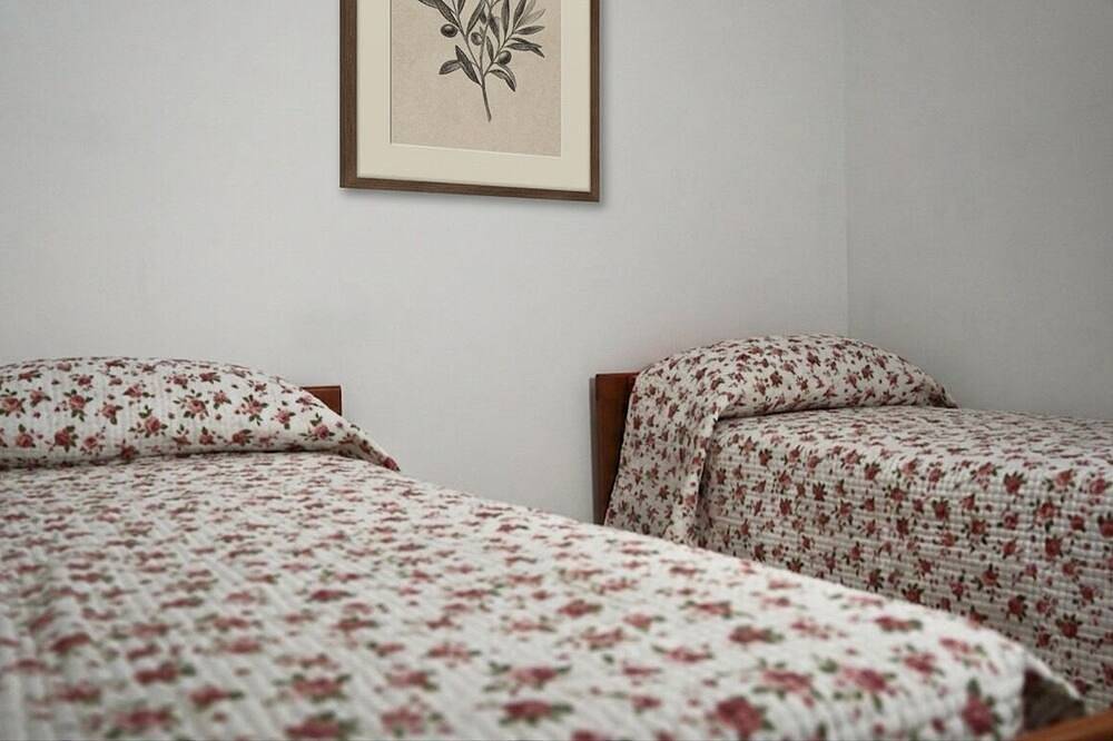 Appartement entier, Historic Center • Ceramic District - Motor Valley in Sassuolo, Province de Modène