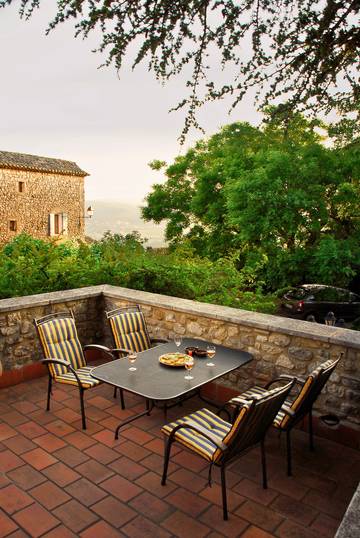 Cottage pour 6 personnes, avec jardin et balcon à Cornillon