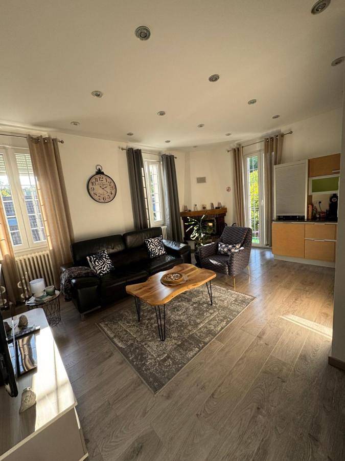 Gîte pour 5 personnes, avec balcon et vue à Alby-sur-Chéran - 4