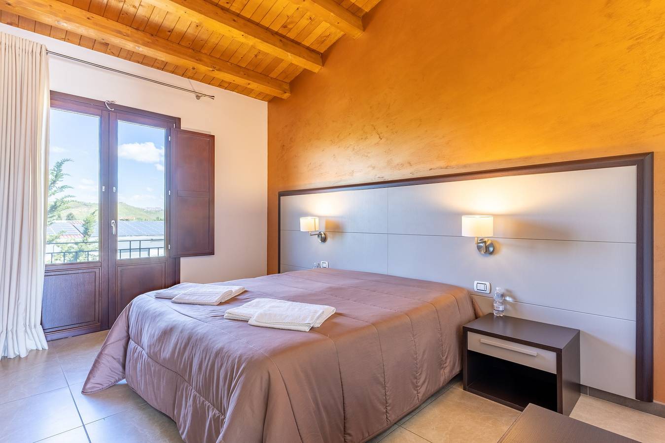 Apartamento entero, Apartamento 'Sciroccu' con piscina exterior, Wi-Fi y aire acondicionado in Provincia de Caltanissetta