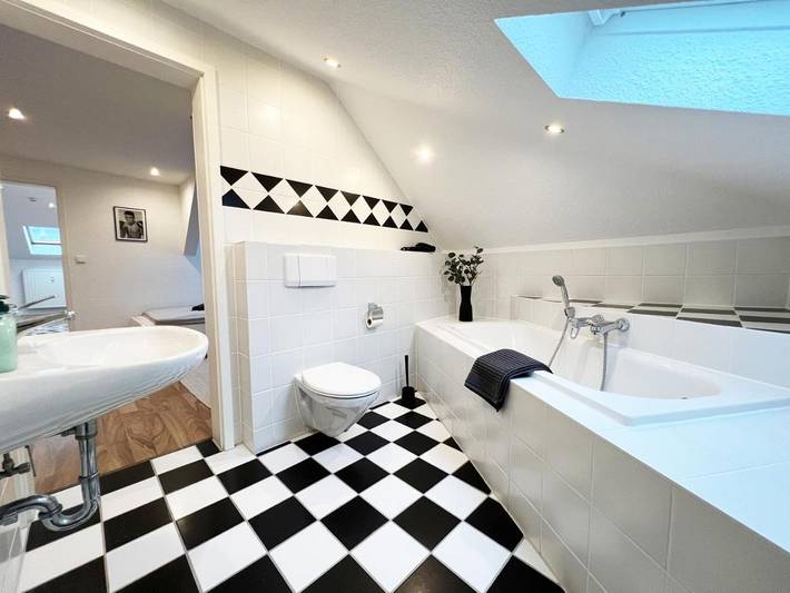 Ferienwohnung für 6 Personen, mit Terrasse und Ausblick in Mömlingen - 4