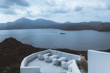 Villa pour 2 personnes, avec terrasse et vue dans Milos