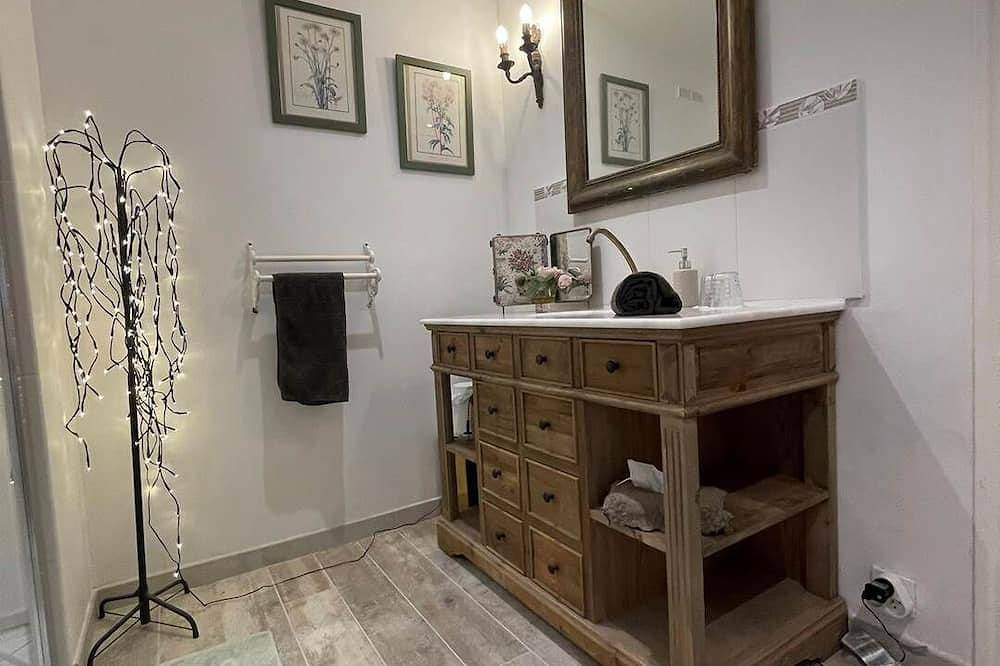 Mandelzimmer mit Whirlpoolbad in Le Plan-de-la-Tour, Mittelmeerküste (Frankreich)