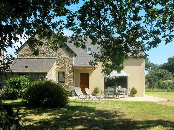 Location de vacances pour 6 personnes, avec jardin à Le Tronchet - 3