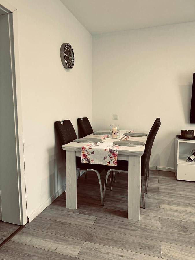 Ferienwohnung für 4 Personen, mit Ausblick und Garten, kinderfreundlich in Bochum