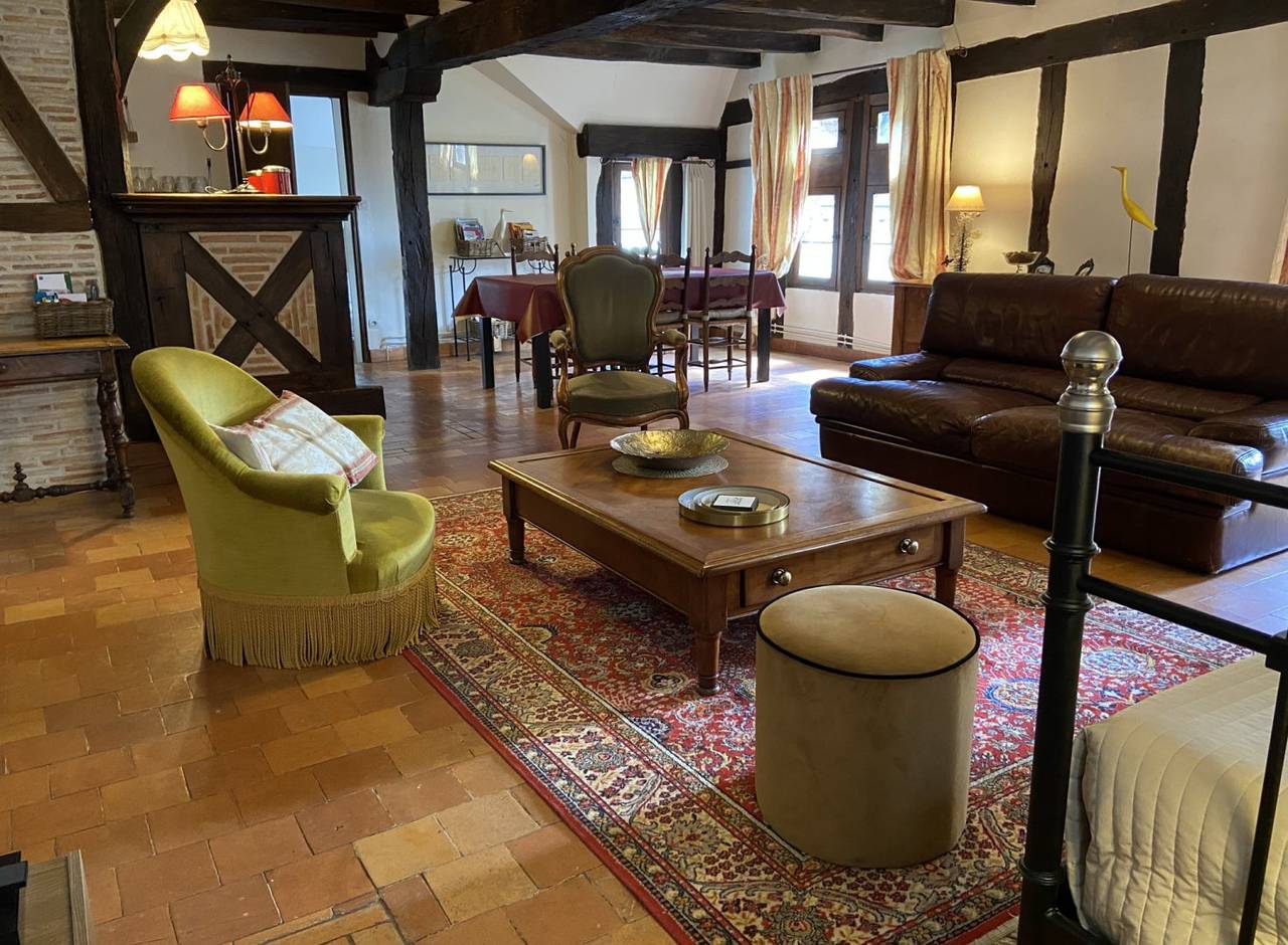 Gite de la Maison Rouge - Chinon centre - parking inclus in Chinon, Vallée de la Loire