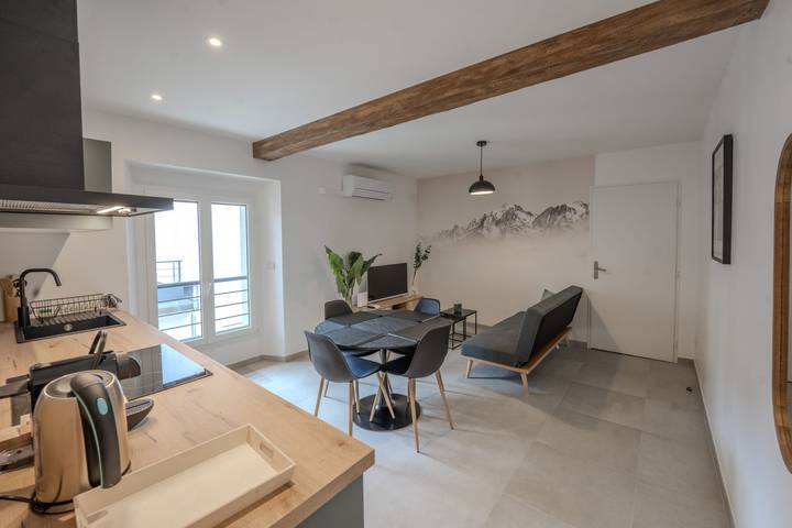 Entire apartment, #Io | Le Victoria 12 💟 in Grenoble, Isère