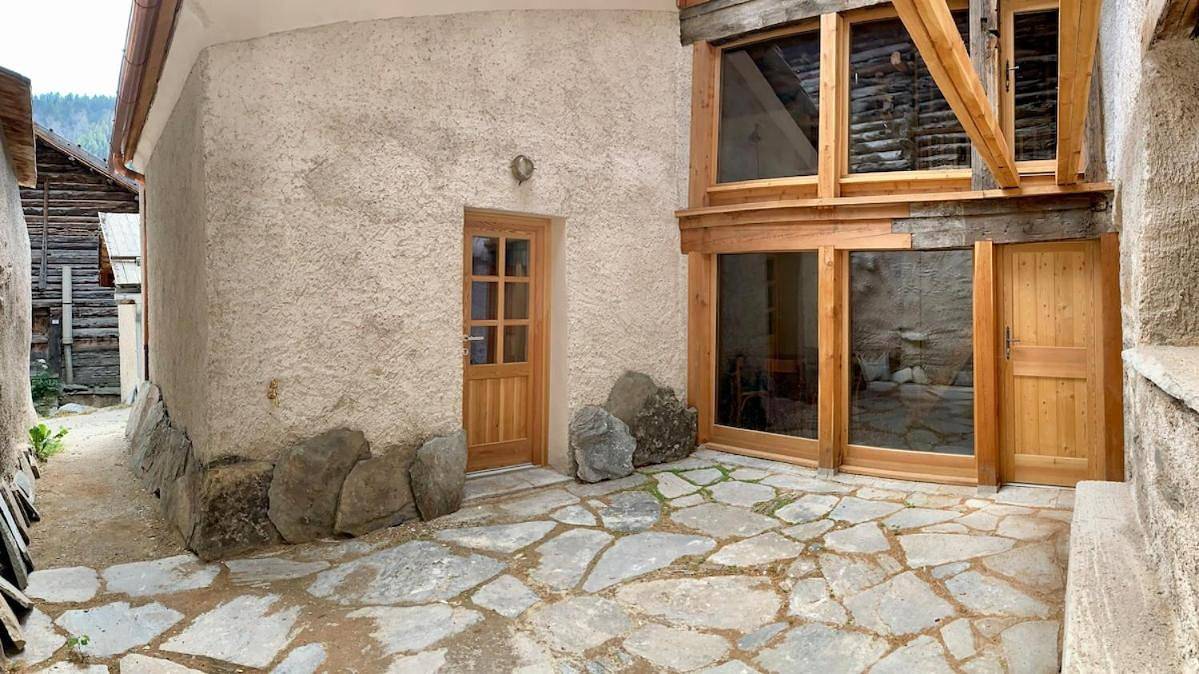 Appartement entier, Three-Bedroom Apartment in Saint-Véran, Queyras