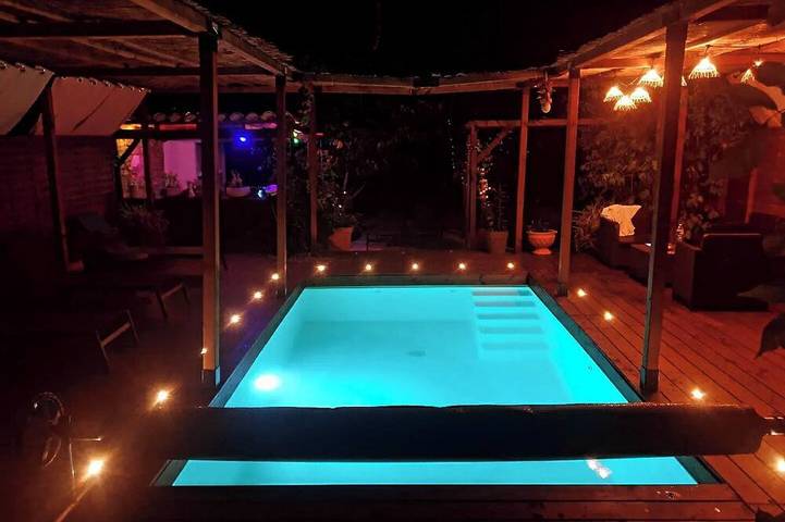 Location de vacances pour 2 personnes, avec Jacuzzi et Piscine à Luc-sur-Orbieu