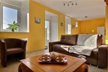 Gîte pour 6 personnes, avec jardin à Pommerit-Jaudy