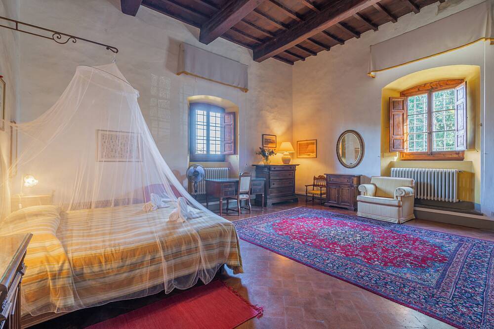Spacious villa in Toscana with swimming pools - Near Florence Villa Casavecchia in San Casciano in Val di Pesa, Firenze province