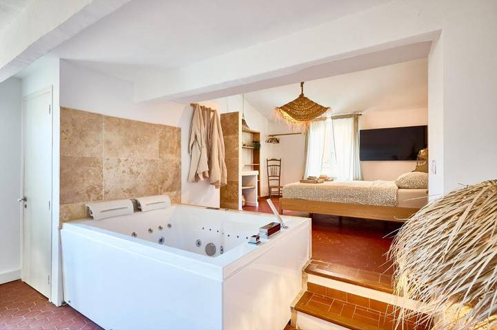 Maison de vacances pour 4 personnes, avec jacuzzi