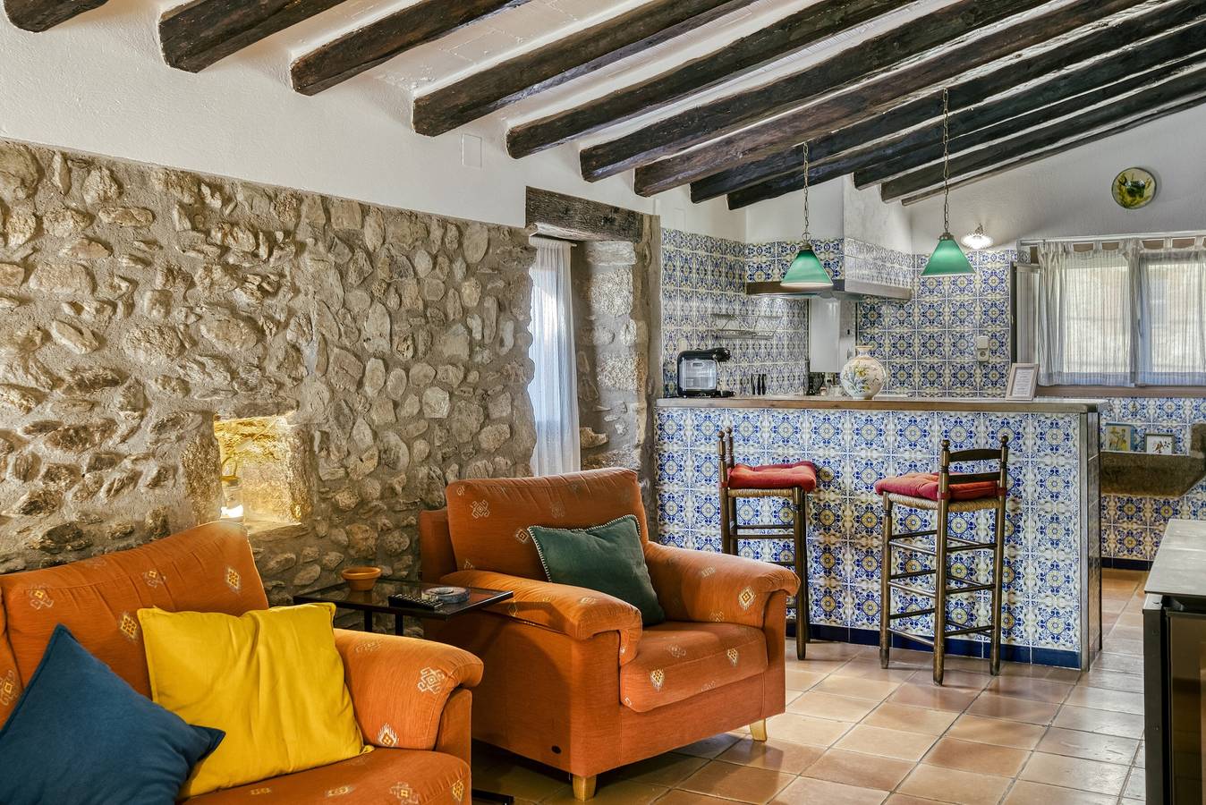 Casa de vacaciones "Can Cortada" con vistas a la montaña, terraza privada y Barbacoa in Cantallops, Alt Empordà