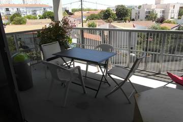 Gîte pour 4 personnes, avec terrasse dans Stade Marcel Deflandre