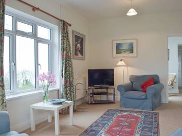 Holiday Rental for 5 People in Pembrokeshire, South-Wales, Photo 2