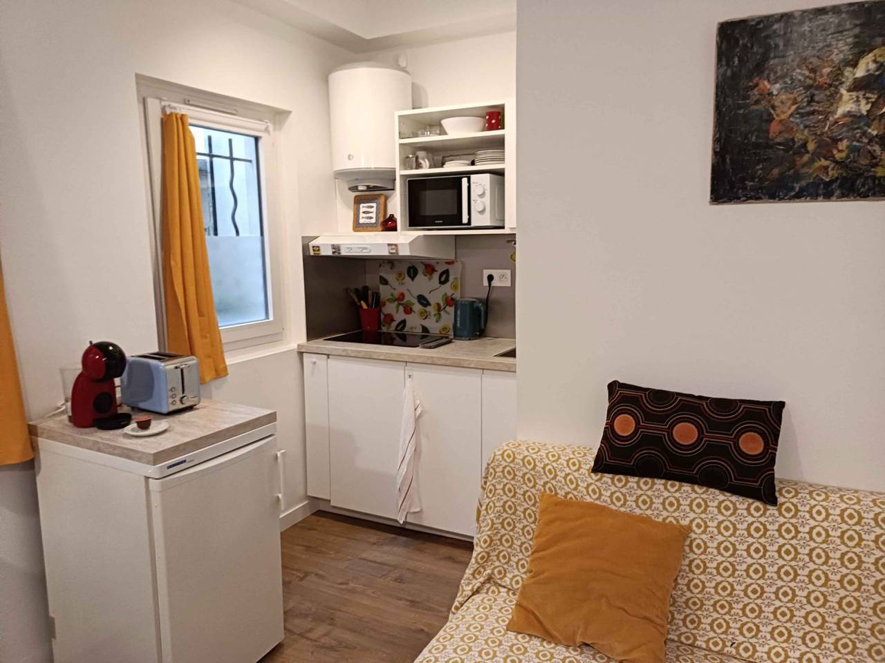 Appartement entier, Studio Paris Centre 3 personnes Max in Paris, Île de France