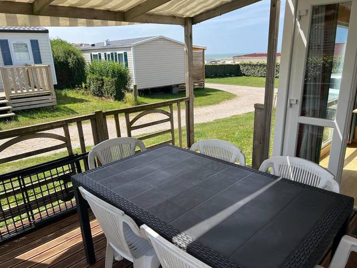 Camping pour 5 personnes, avec vue ainsi que terrasse et jardin, animaux acceptés