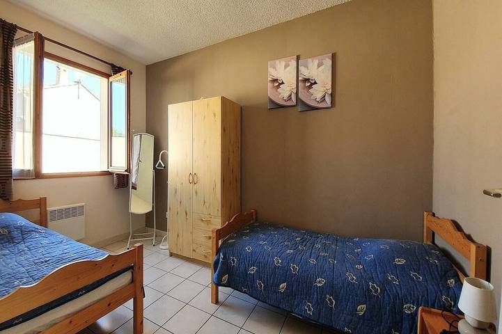 Location de vacances pour 6 personnes, avec jardin et piscine, animaux acceptés à Saint-Geniès-de-Fontedit - 3