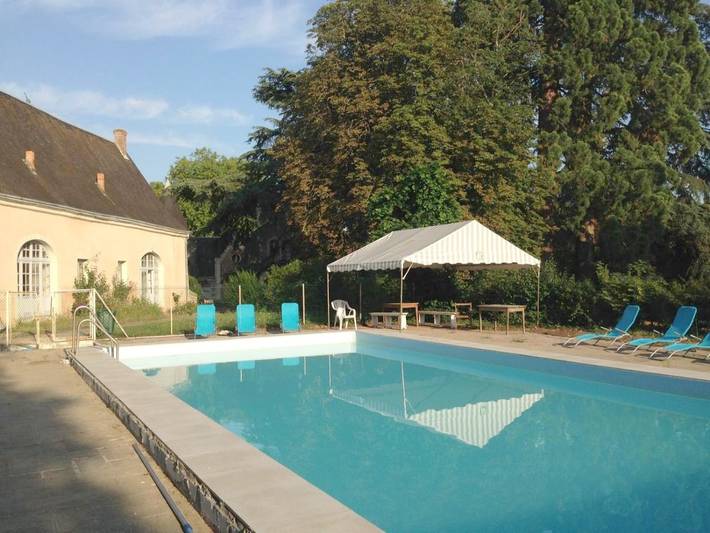 Alojamiento y desayuno para 9 personas, con jardín además de vistas y piscina - 1