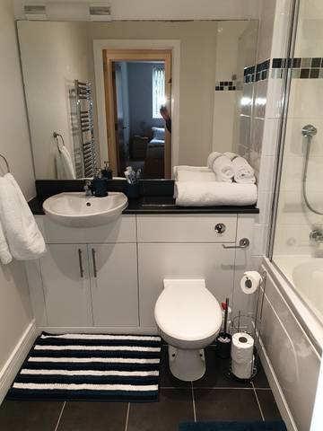 Holiday Letting for 4 People in Birmingham, Birmingham Area, Photo 4