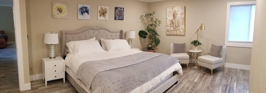 Beautiful, newly renovated ranch with private pool, 25 minutes from the beach. in Fort Myers, Southwest Florida
