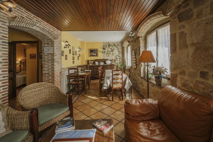 Casa rural para 10 personas, con balcón y jacuzzi, Se admiten mascotas en Sierra de la Demanda - 4