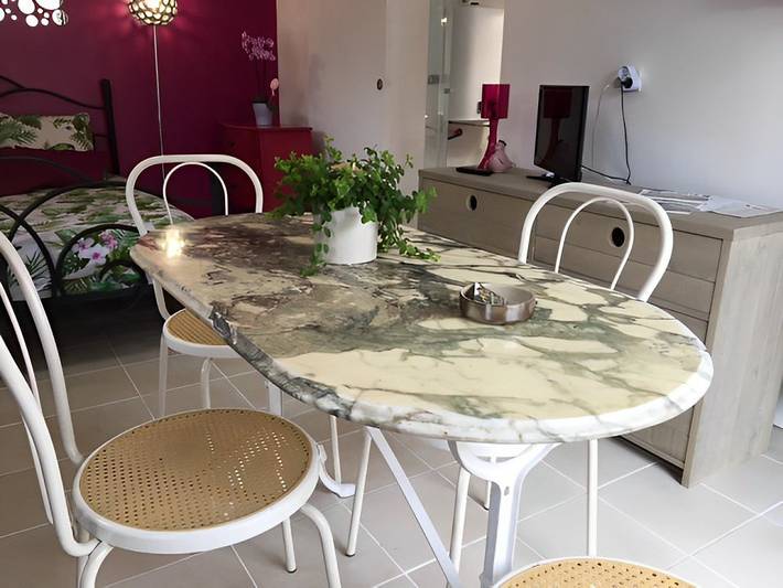 Chalet pour 2 personnes, avec jardin ainsi que jacuzzi et terrasse, animaux acceptés dans Centre-Val de Loire - 2