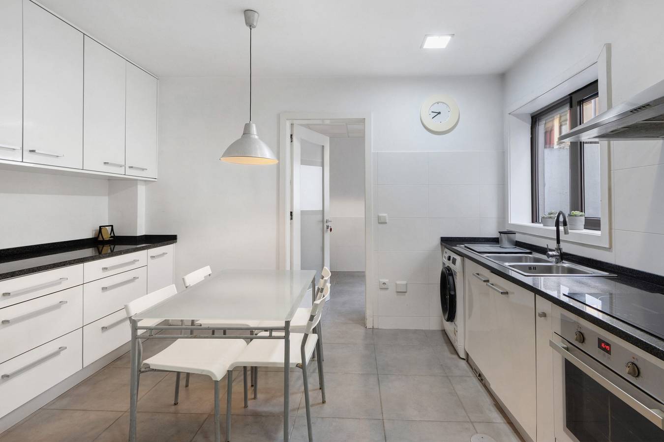 Ganze Wohnung, Apartment 'Furadouro 30 Meter vom Strand entfernt' mit Wlan und Klimaanlage in Furadouro, Ovar