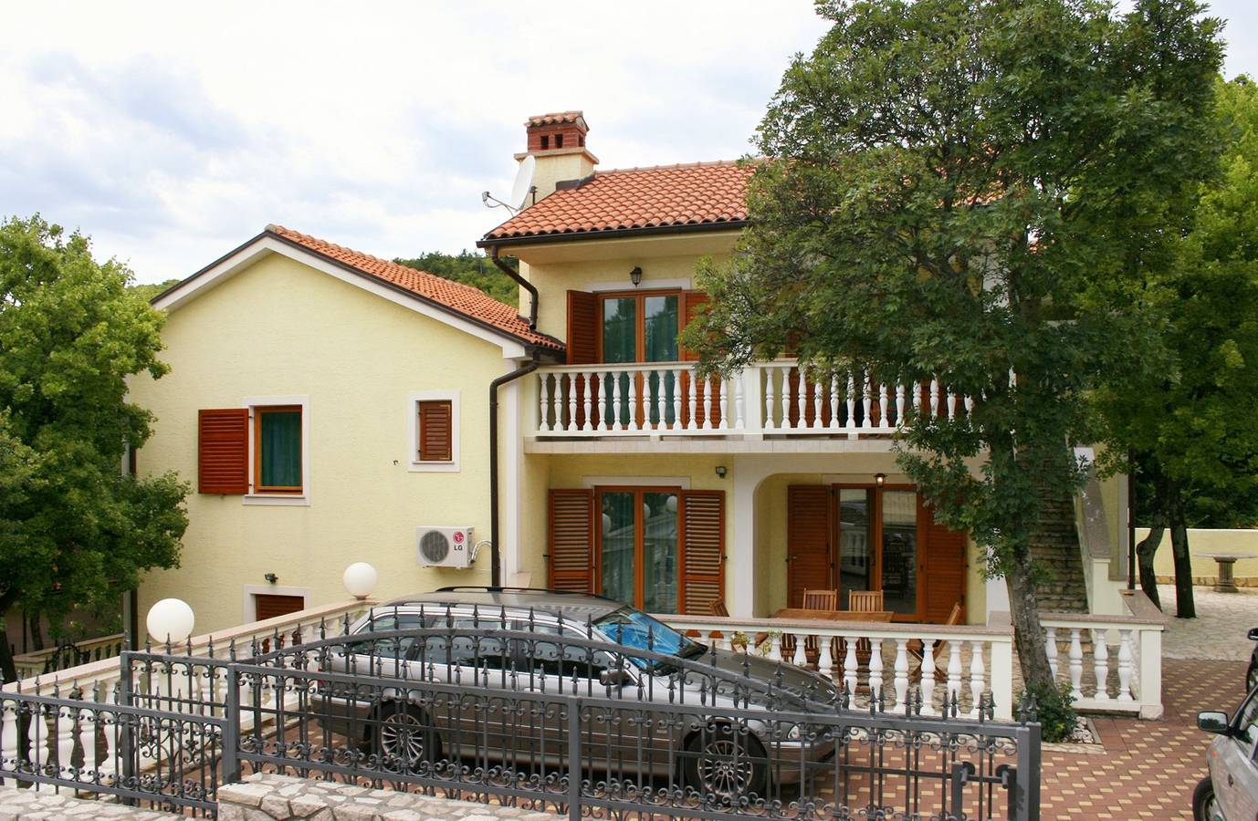Ganze Wohnung, 1-Zimmer-Ferienwohnung mit Terrasse Povile, Novi Vinodolski A-2398-c in Povile, Primorje-Gorski Kotar