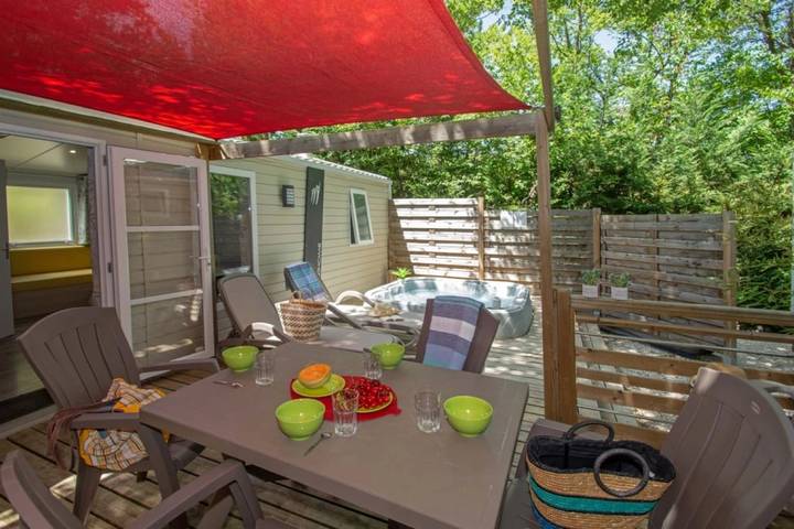 Mobil home pour 4 personnes, avec bassin pour enfant à Saignon - 3